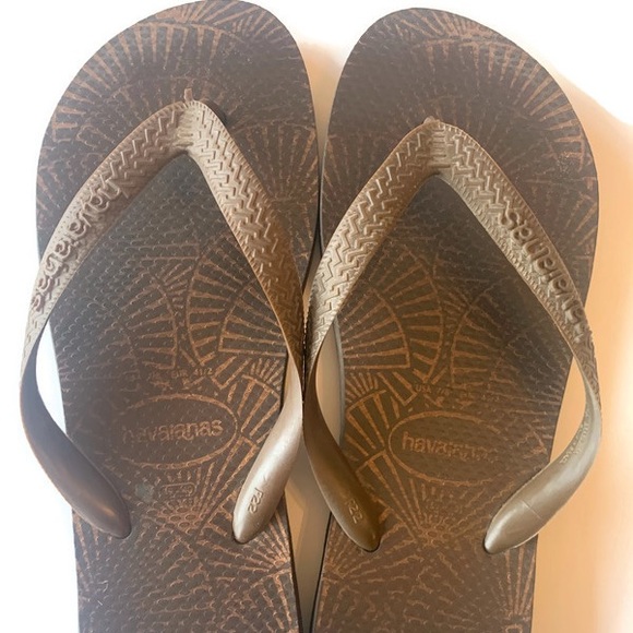 Havianas Brown Flip Flops SIZE 9/10 - Picture 6 of 8